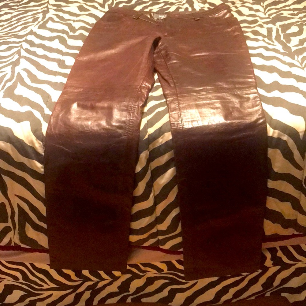 Gap vintage brown leather bootleg pants with pockets in back.  Hardly worn  80,s